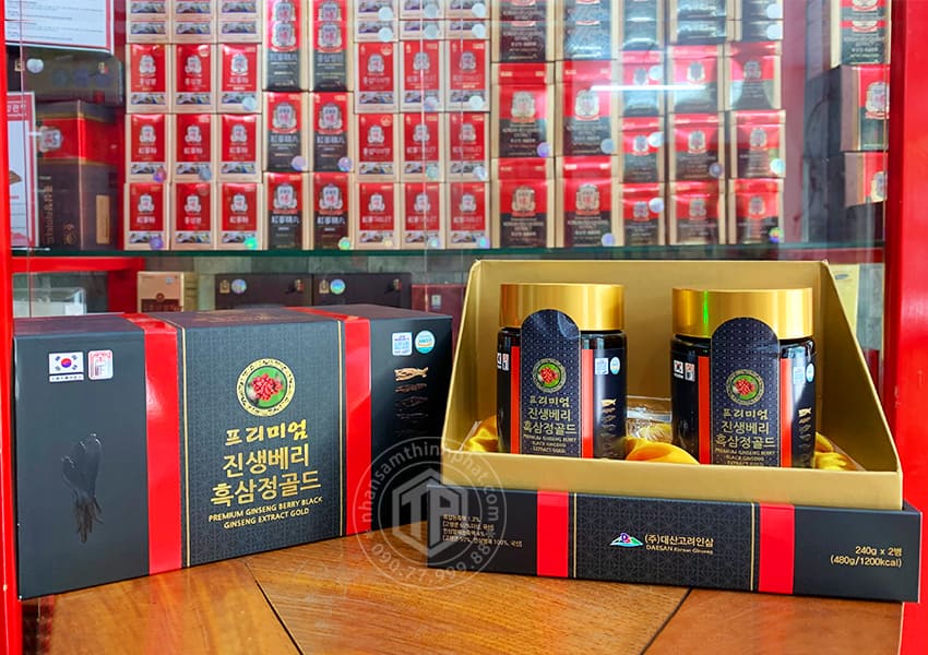Cao hắc sâm Hàn Quốc cao cấp Daesan 2 lọ x 240g