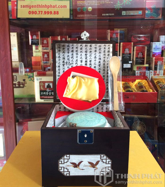 Cao hồng sâm Hoàng Đế Hàn Quốc loại đặc biệt hũ 500g