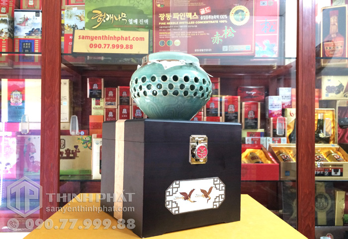 Cao hồng sâm Hoàng Đế Hàn Quốc loại đặc biệt hũ 500g