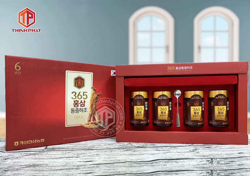 Cao hồng sâm đông trùng hạ thảo Hàn Quốc hộp 4 lọ x 240g