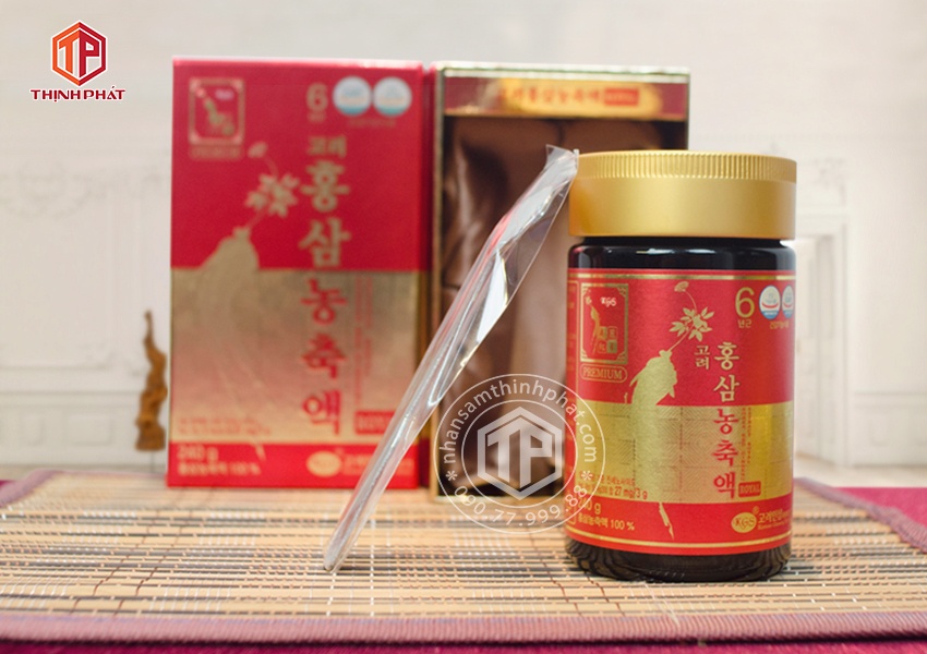 Cao hồng sâm Hàn Quốc Royal KGS cao cấp 240g