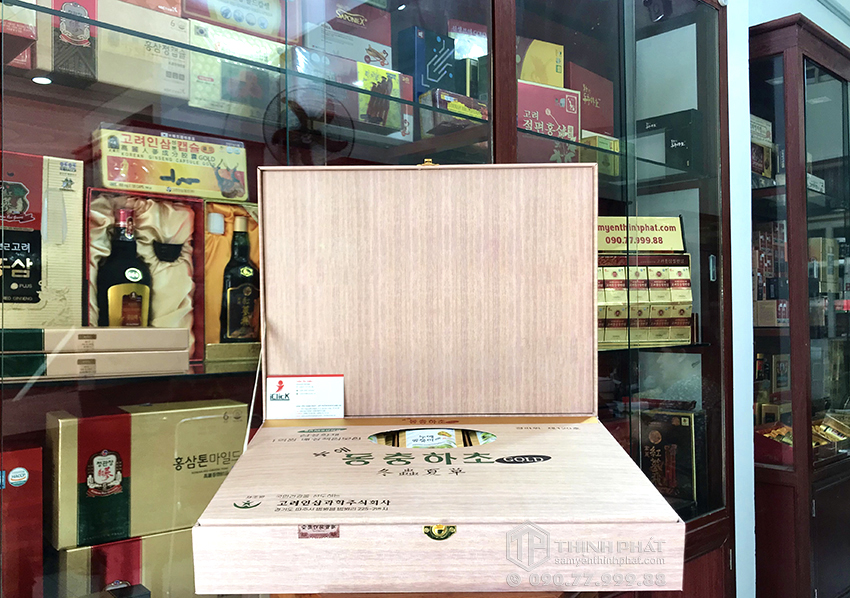 Nước đông trùng hạ thảo Hàn Quốc hộp gỗ 60 gói